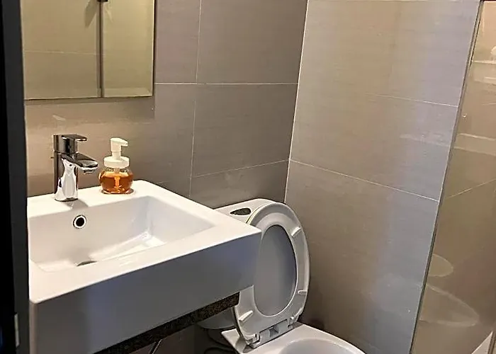 Отель 101 Nb Samspacious Place Манила