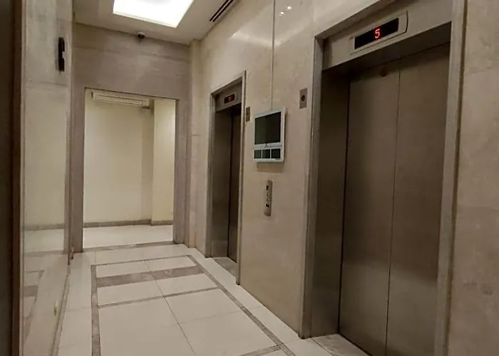 101 Nb Samspacious Place 5* Манила