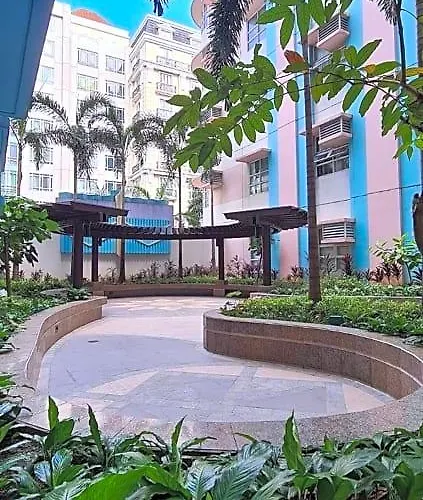 101 Nb Samspacious Place 5* Манила