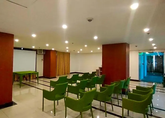 101 Nb Samspacious Place